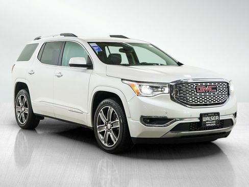 Used 2017 GMC Acadia Denali w/ Technology Package AWD/4WD image 7