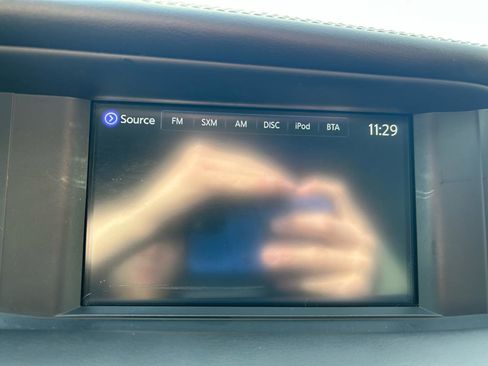 Used 2018 INFINITI QX30 image 22