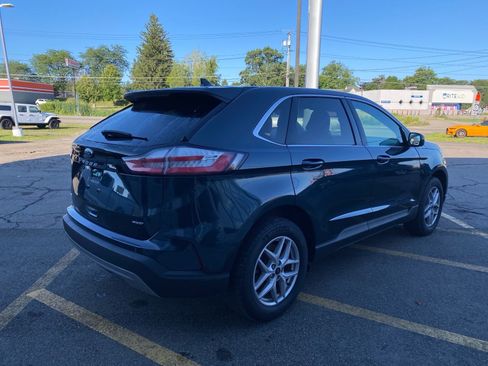Used 2024 Ford Edge SEL w/ Convenience Package AWD/4WD image 6