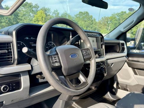 Used 2023 Ford F350 XL w/ 360-Degree Camera Package AWD/4WD image 19