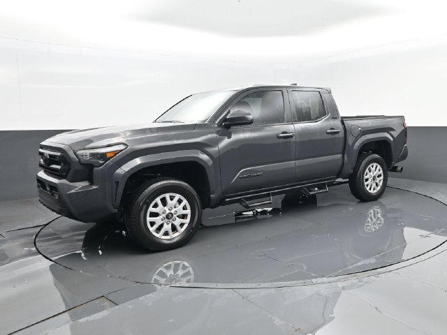 Used 2024 Toyota Tacoma SR5 w/ SR5 Upgrade Package AWD/4WD image 1