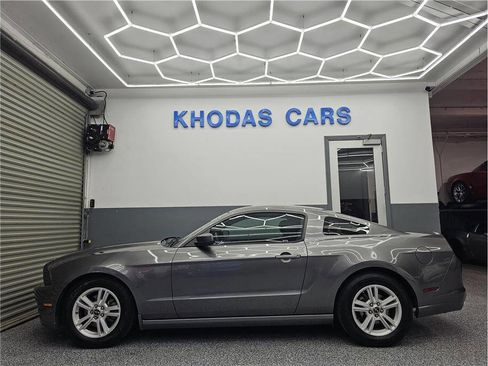 Used 2014 Ford Mustang Coupe w/ Equipment Group 102A RWD image 1