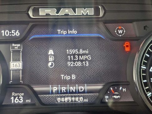 Used 2024 RAM 1500 Laramie AWD/4WD image 24