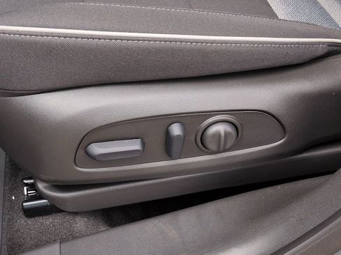 New 2026 Chevrolet TrailBlazer LT w/ Convenience Package FWD image 16