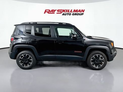 Used 2023 Jeep Renegade Trailhawk AWD/4WD image 8