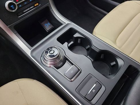 Used 2022 Ford Edge SE AWD/4WD image 26