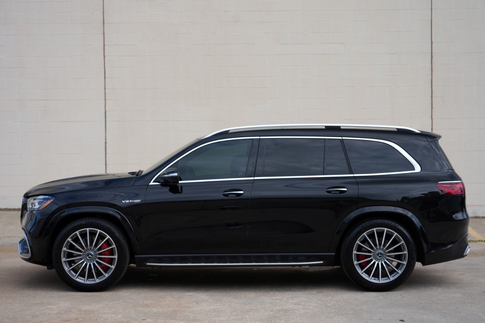 Used 2025 Mercedes-Benz GLS 63 AMG 4MATIC image 67