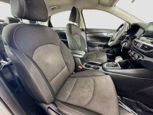 Used 2024 Kia Forte LX FWD image 28