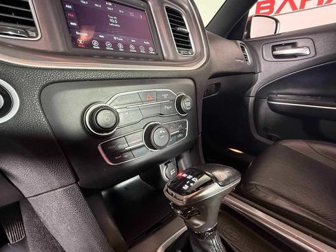 Used 2021 Dodge Charger SXT w/ Leather Interior Group RWD image 28