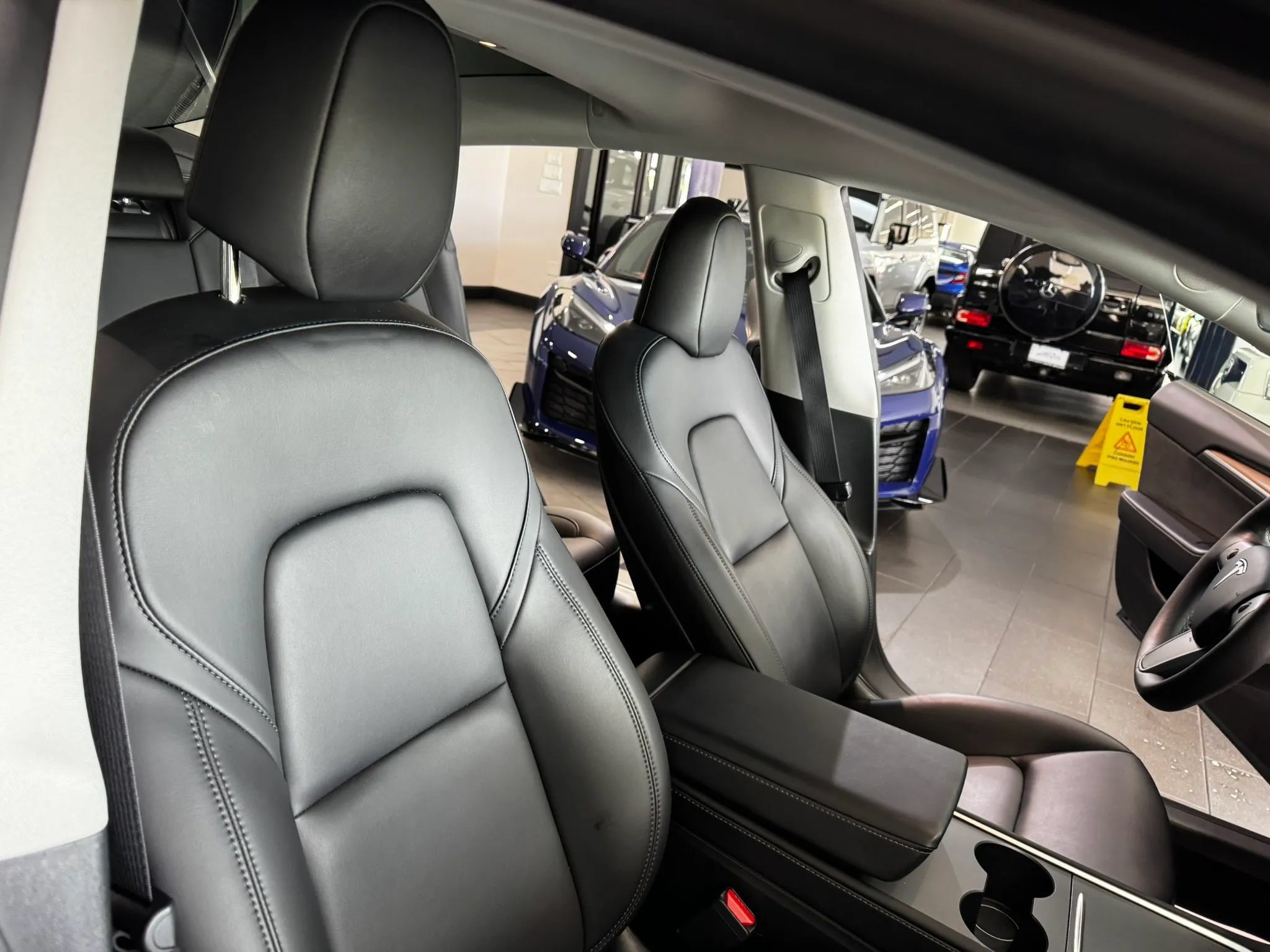 Used 2023 Tesla Model 3 Standard Range RWD image 12