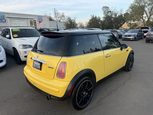 Used 2002 MINI Cooper Hardtop image 9