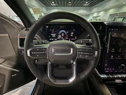 Certified 2025 GMC Yukon Denali image 17