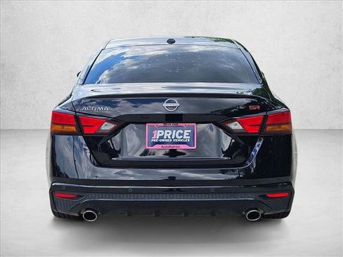 Used 2024 Nissan Altima 2.5 SR FWD image 6