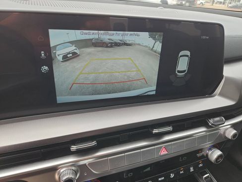 Used 2025 Kia Telluride S FWD image 22