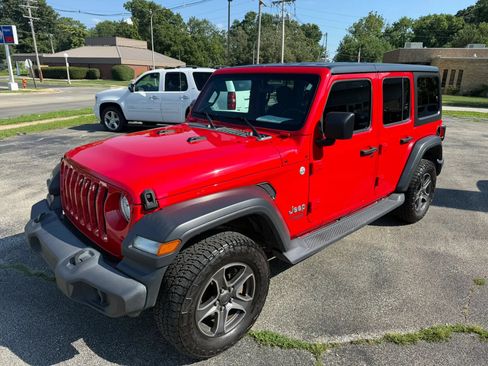 Used 2018 Jeep Wrangler Unlimited Sport S AWD/4WD image 1