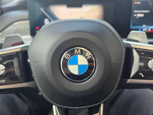 Used 2024 BMW 740i image 24