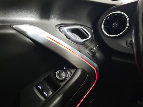 Used 2017 Chevrolet Camaro SS image 32