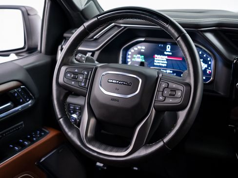 Used 2023 GMC Sierra 1500 Denali Ultimate AWD/4WD image 10