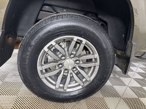 Used 2023 Chevrolet Colorado LT w/ LT Convenience Package II image 30