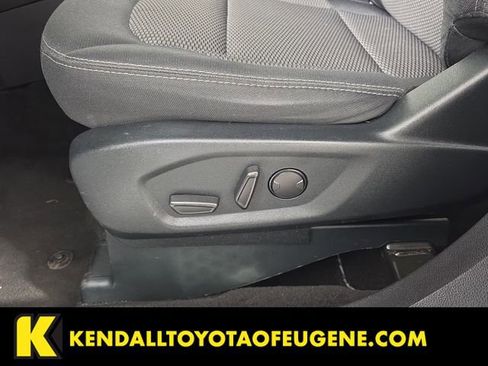 Used 2019 Ford Explorer XLT w/ Equipment Group 201A image 17