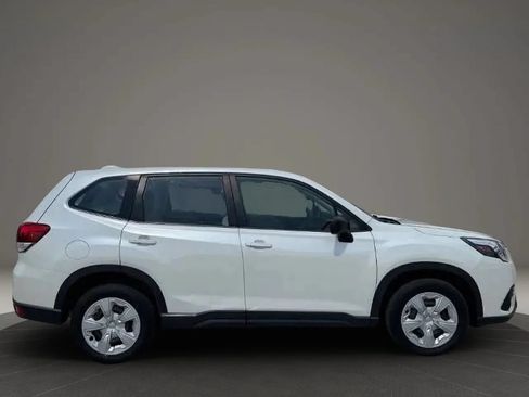 Used 2023 Subaru Forester AWD/4WD image 8