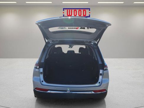 Used 2022 Jeep Grand Cherokee Limited 4xe image 24