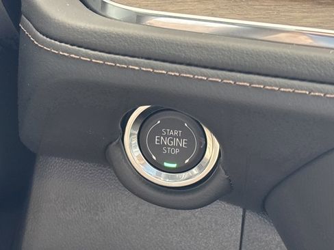 New 2026 Chevrolet Suburban High Country image 32