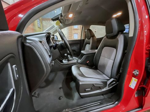 Used 2020 Chevrolet Colorado Z71 image 10