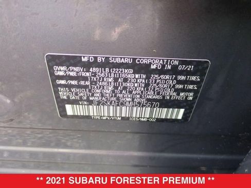 Used 2021 Subaru Forester Premium image 40