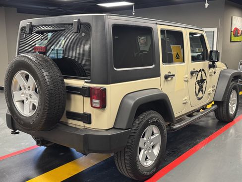 Used 2011 Jeep Wrangler Unlimited Sport image 6