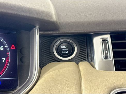 Used 2019 Land Rover Range Rover Sport HSE image 19