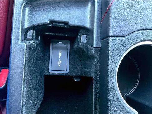 Used 2017 Lexus IS 300 F Sport image 31