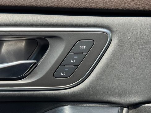 Used 2021 Nissan Rogue SL FWD image 15