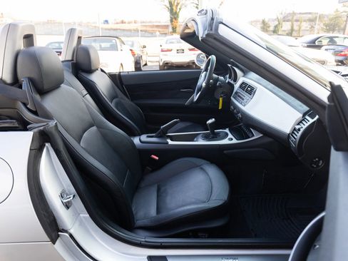 Used 2007 BMW Z4 3.0si image 24