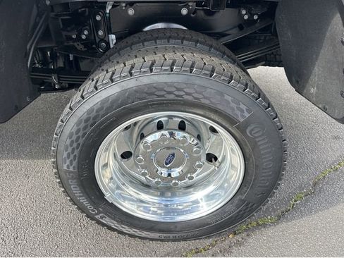 New 2026 Ford F450 Platinum w/ Platinum Plus Package image 21