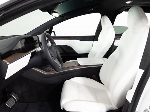 Used 2023 Tesla Model X AWD/4WD image 14