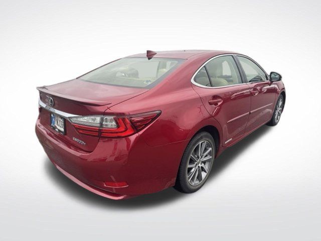 Used 2016 Lexus ES 300h w/ Luxury Package w/Wood Trim FWD image 13