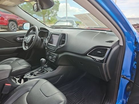 Used 2023 Jeep Cherokee Altitude Lux AWD/4WD image 23