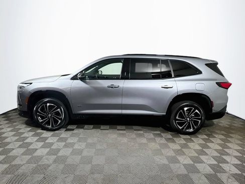 Used 2025 Buick Enclave Sport Touring w/ Super Cruise Package AWD/4WD image 4