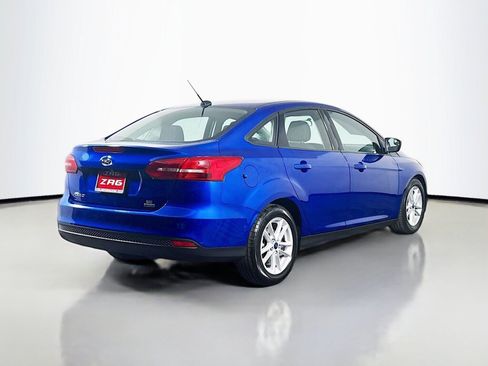 Used 2018 Ford Focus SE FWD image 5