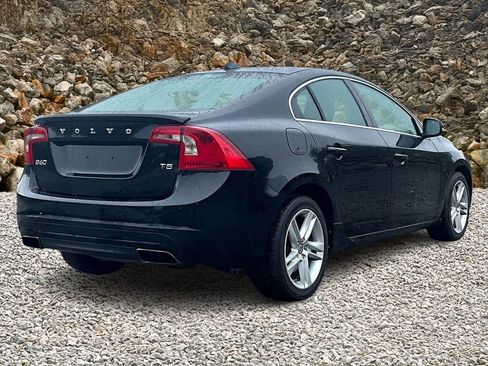 Used 2015 Volvo S60 T5 Premier image 2