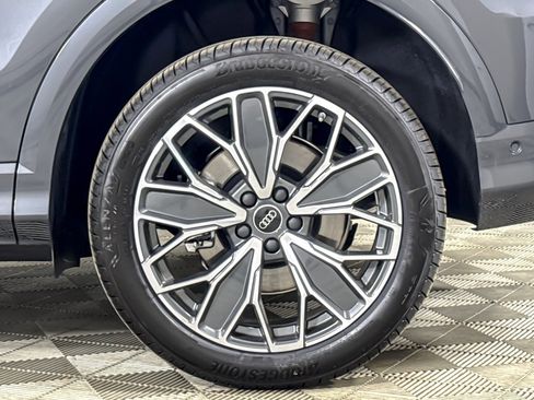 New 2025 Audi Q5 Prestige image 23