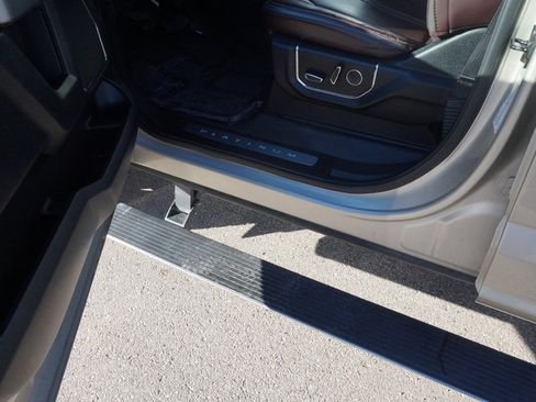 Used 2017 Ford F250 Platinum w/ Platinum Ultimate Package image 20