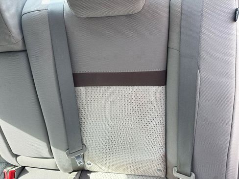 Used 2013 Toyota Camry LE FWD image 24