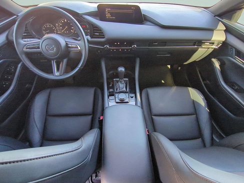 Used 2021 MAZDA MAZDA3 s image 10