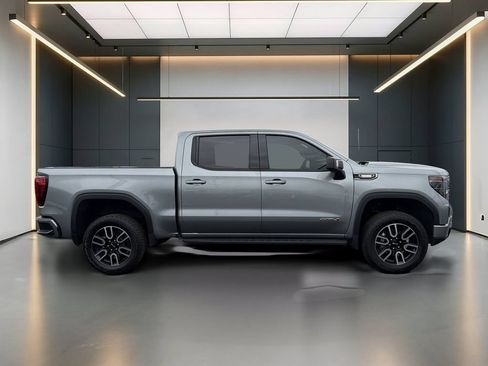 Used 2025 GMC Sierra 1500 AT4 w/ AT4 Premium Package AWD/4WD image 7
