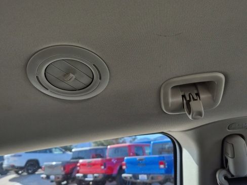 Used 2020 Dodge Grand Caravan SE w/ UConnect Hands-Free Group image 56