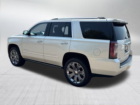 Used 2015 GMC Yukon Denali w/ Premium Package AWD/4WD image 5