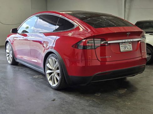 Used 2016 Tesla Model X 90D AWD/4WD image 2