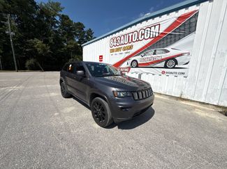 Used 2019 Jeep Grand Cherokee Altitude RWD video 1